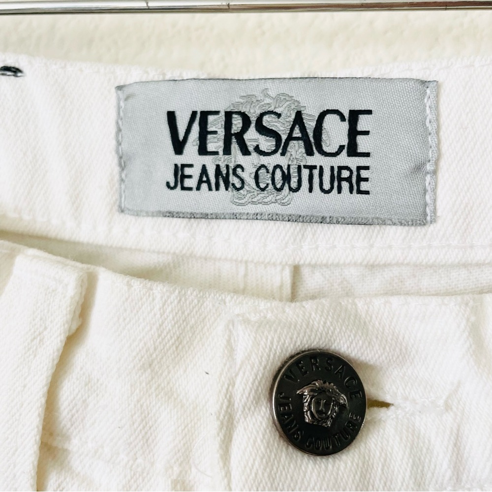 Vintage Versace SIZE 27 white high rise tapered leg jeans - Picture 3 of 10